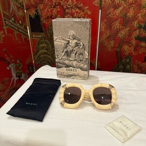 NEW GUCCI BAMBOO OVERSIZED SUNGLASSES RARE